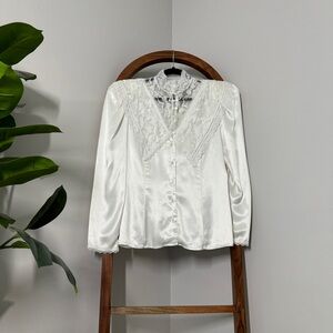 Gunne Sax SMALL Vintage 80s White Satin and Lace Long Sleeve Blouse